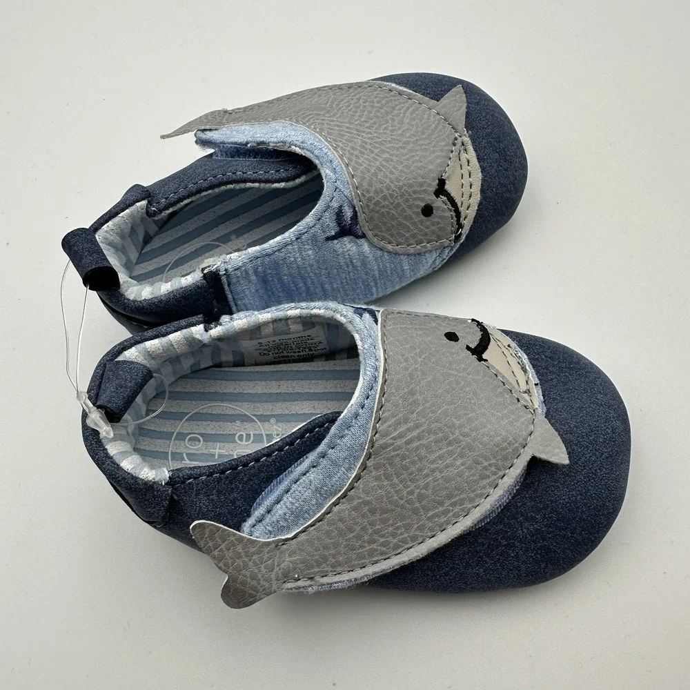 Ro+Me by Robeez Baby Boys Gray Whale Shoes Slip On Soft Sole Unworn 6-12 Months